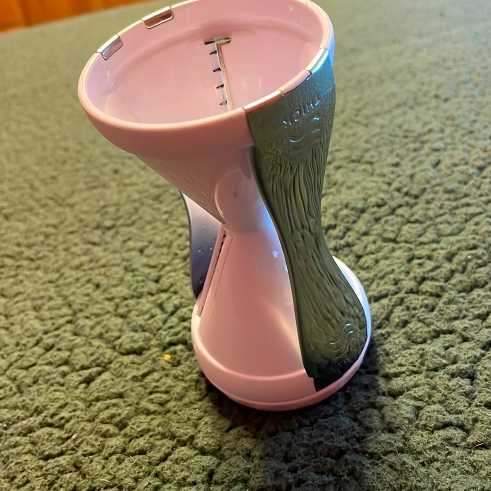 Veggetti spiral veggie cutter